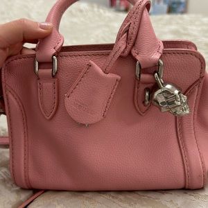 Alexander McQueen- Pebbled Calfskin Mini Skull Padlock Zip Around Tote Petal